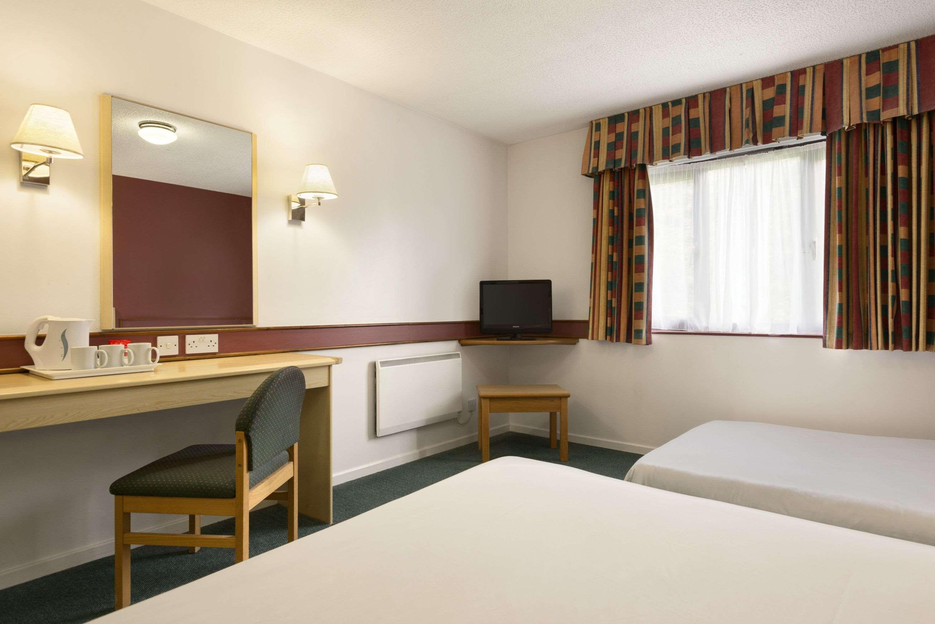 Days Inn Bradford M62 Ngoại thất bức ảnh