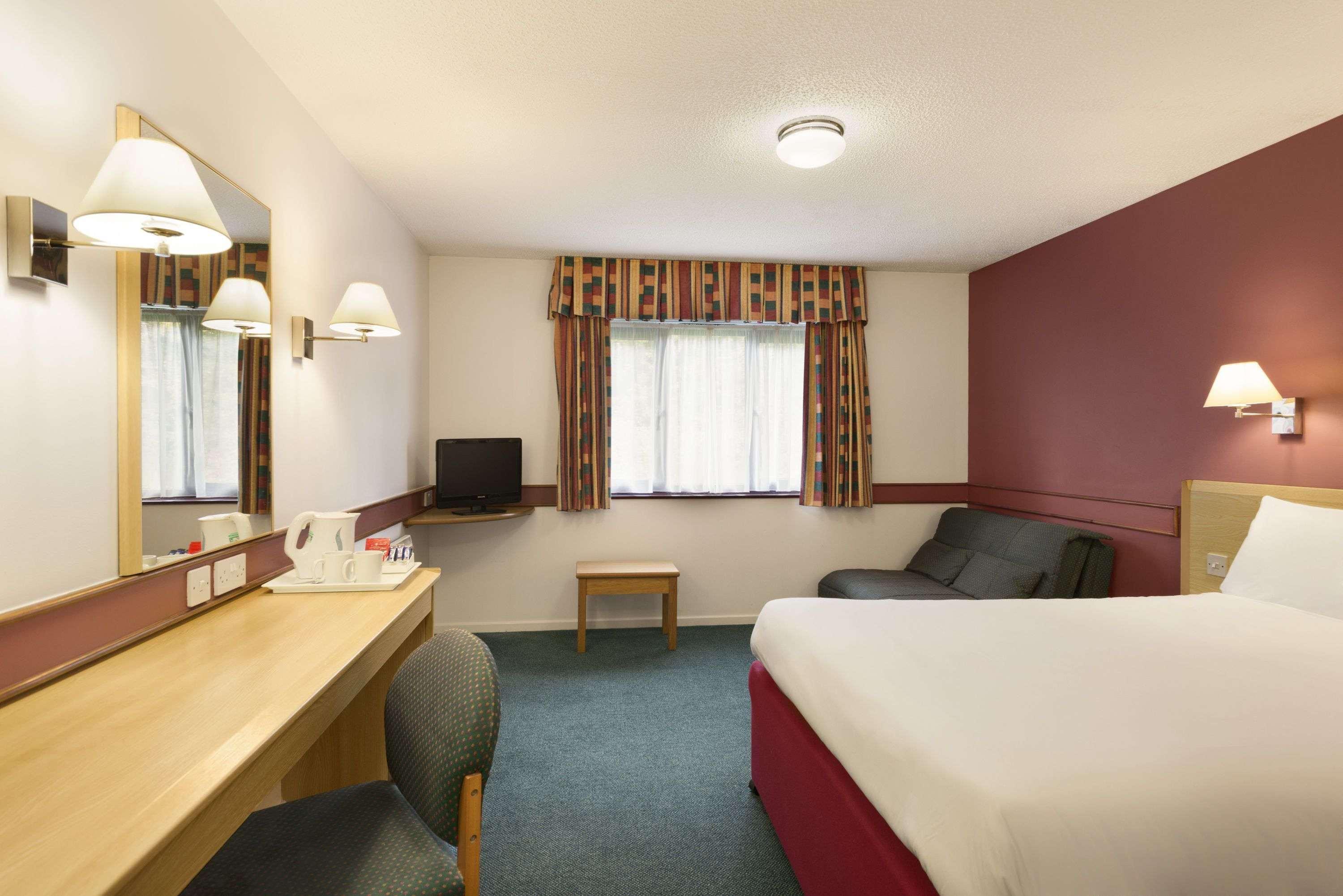 Days Inn Bradford M62 Ngoại thất bức ảnh